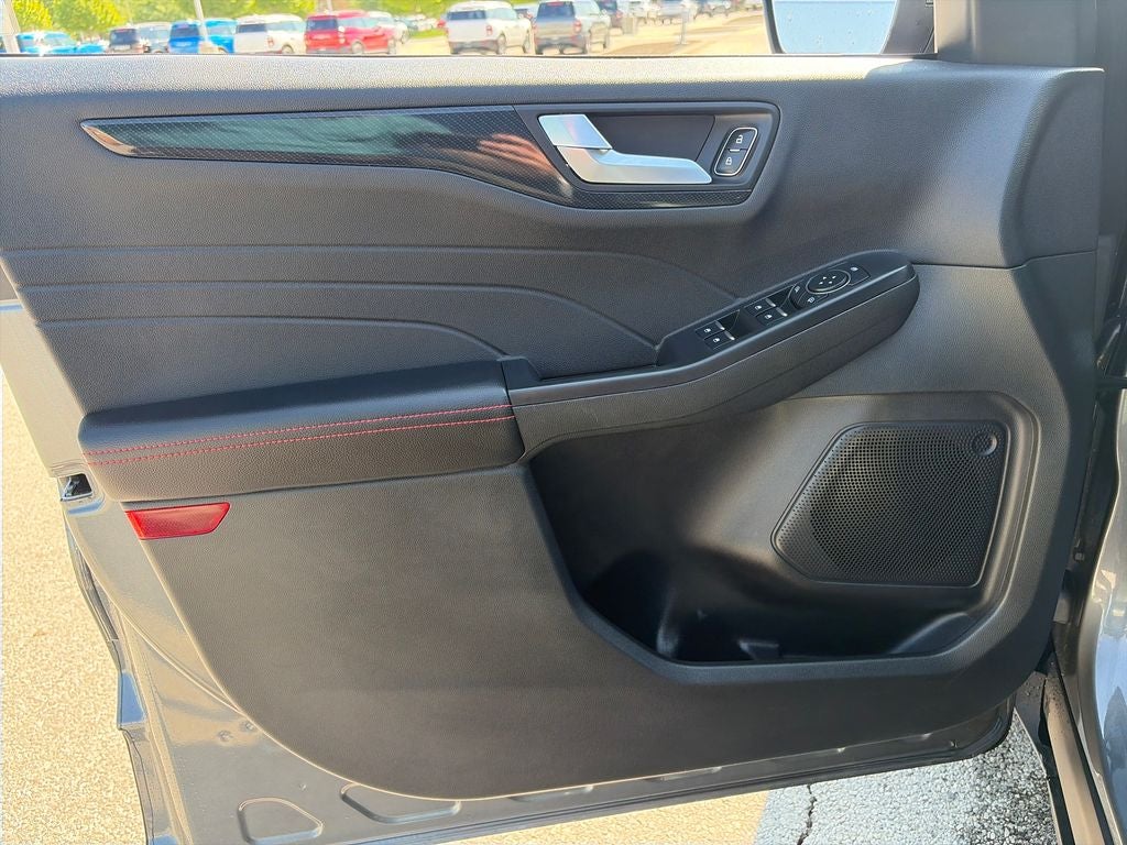 2025 Ford Escape Hybrid ST-Line Select