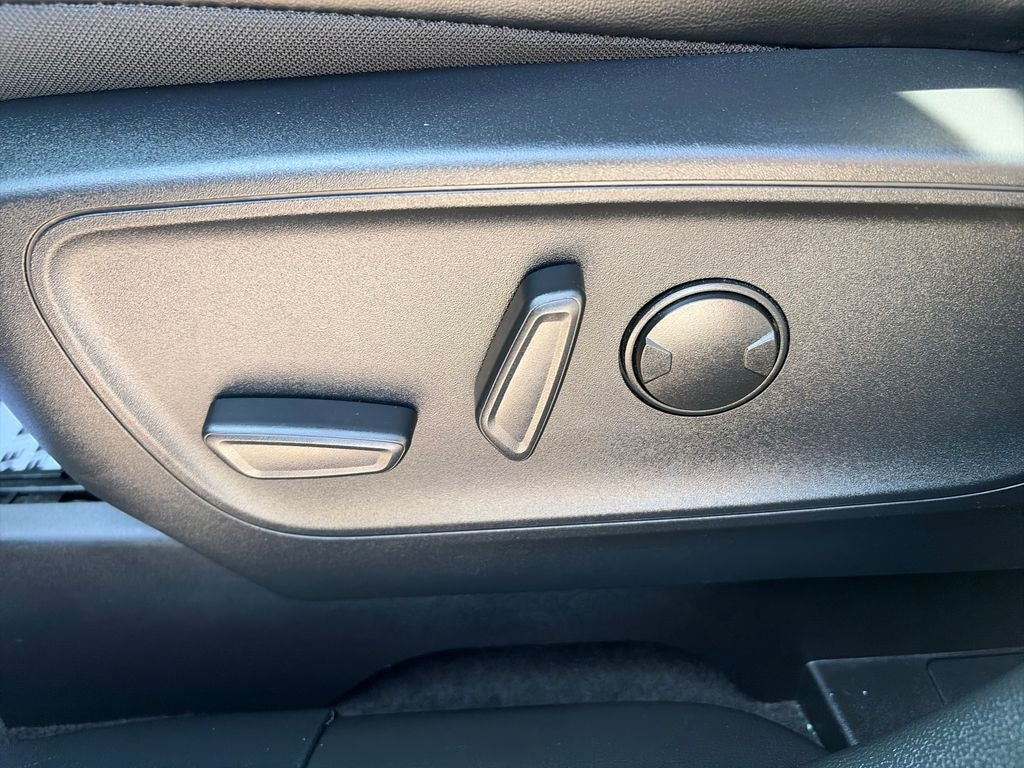 2025 Ford Escape Hybrid ST-Line Select