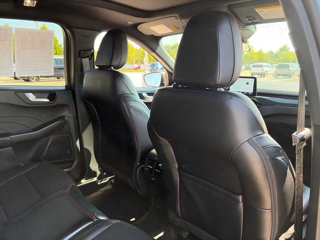 2025 Ford Escape Hybrid ST-Line Select