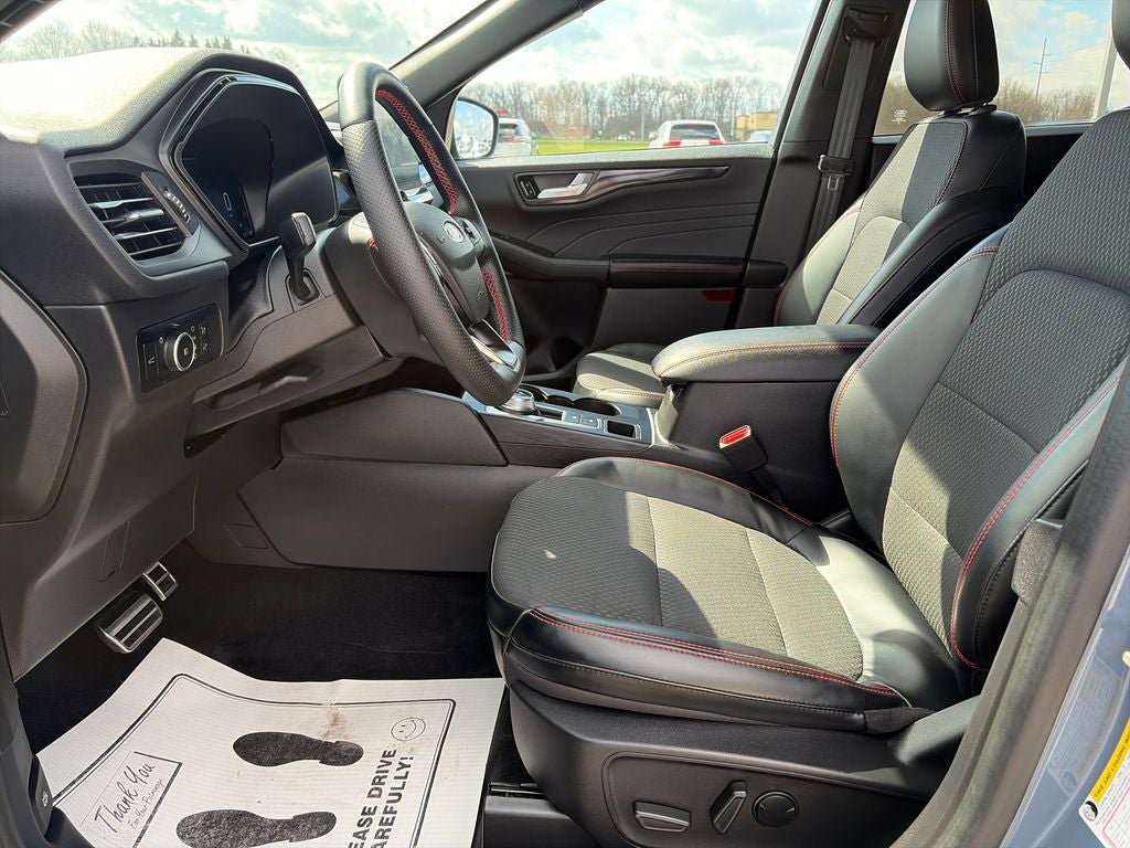 2023 Ford Escape ST-Line Elite