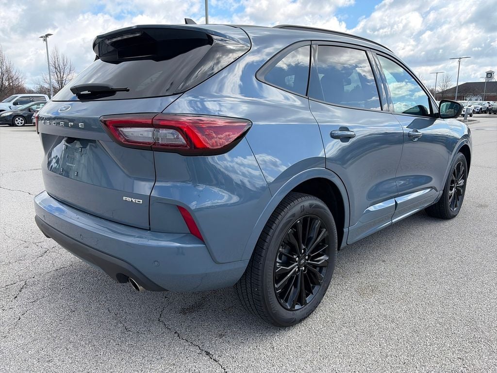 2023 Ford Escape ST-Line Elite