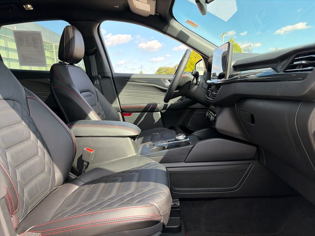 2023 Ford Escape ST-Line Elite