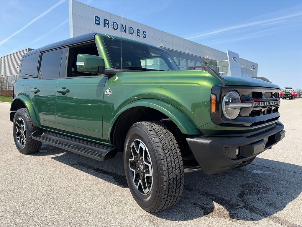 2025 Ford Bronco Outer Banks