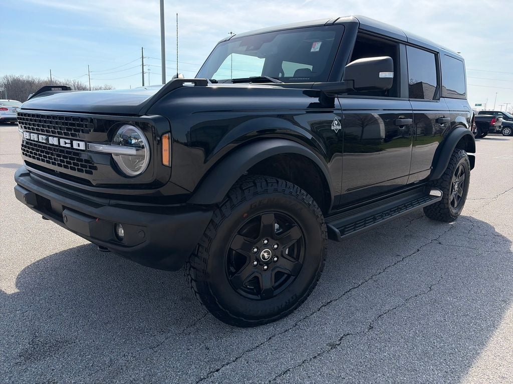 2025 Ford Bronco Outer Banks