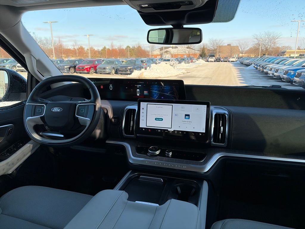 2025 Ford Expedition Max Platinum