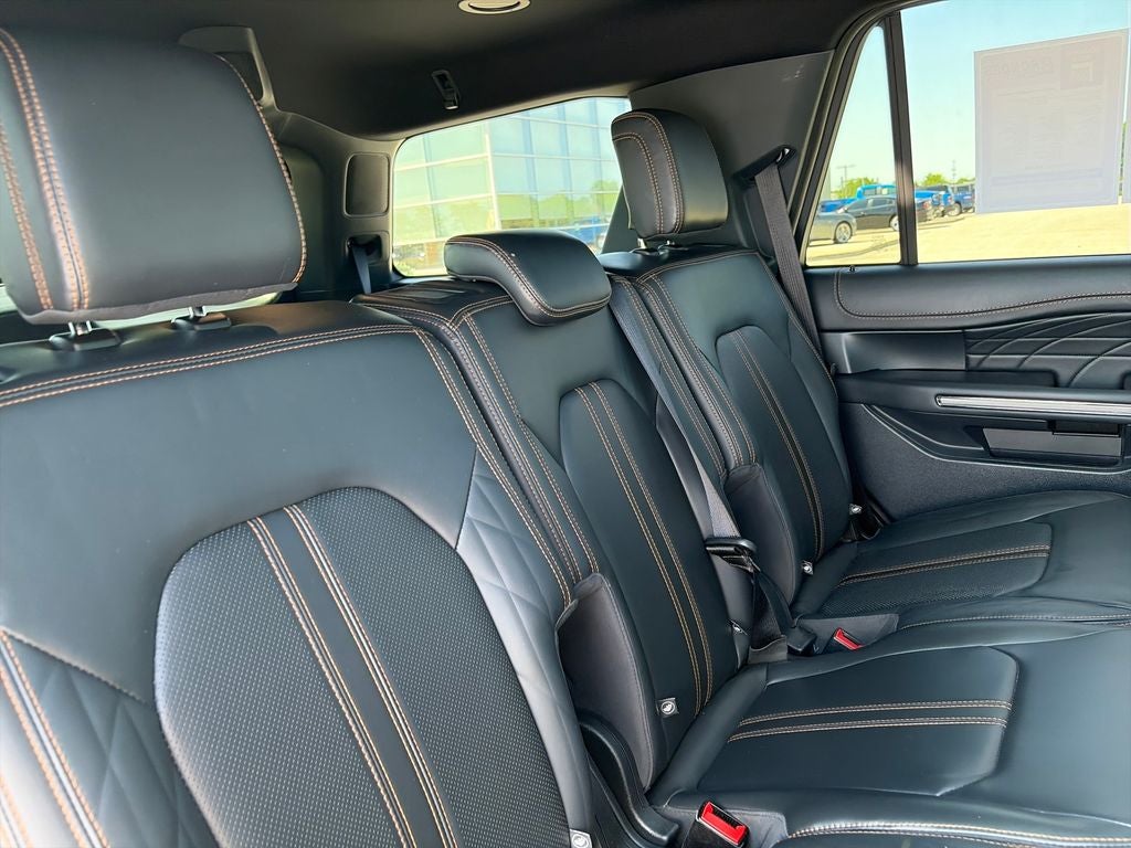 2022 Ford Expedition Platinum