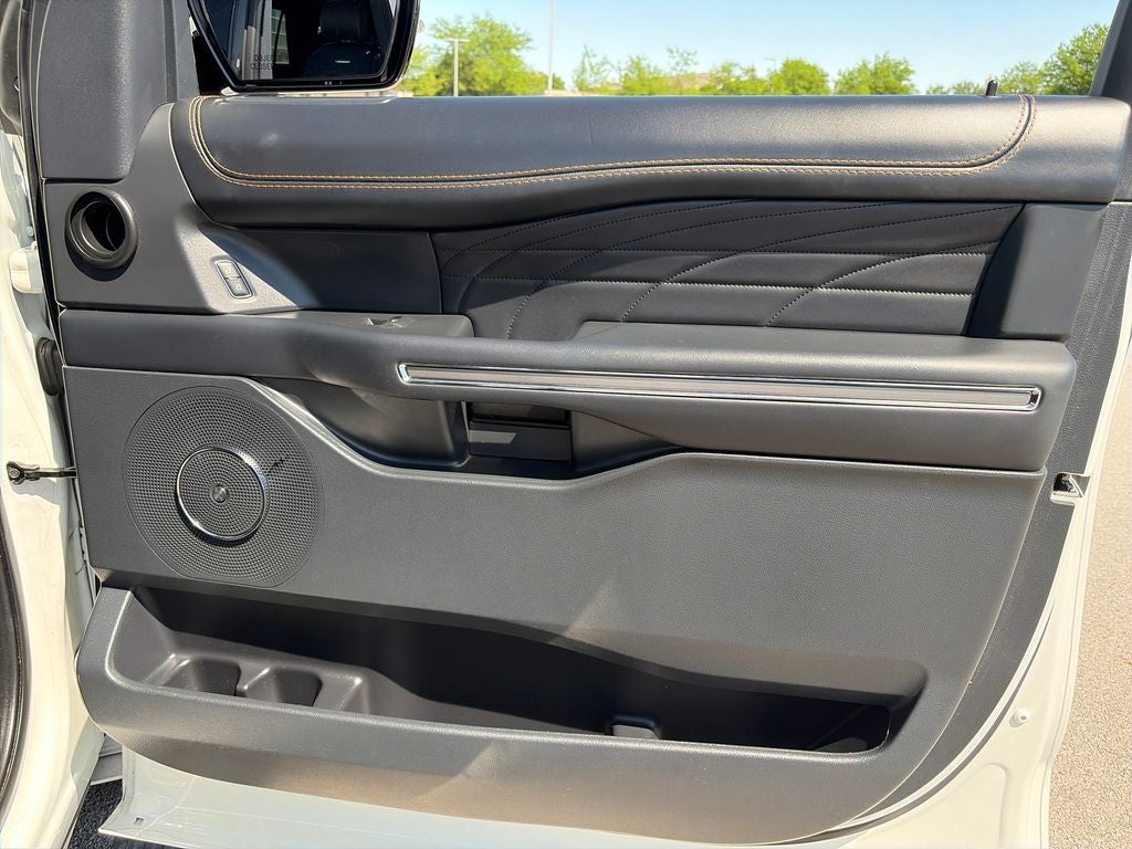2022 Ford Expedition Platinum