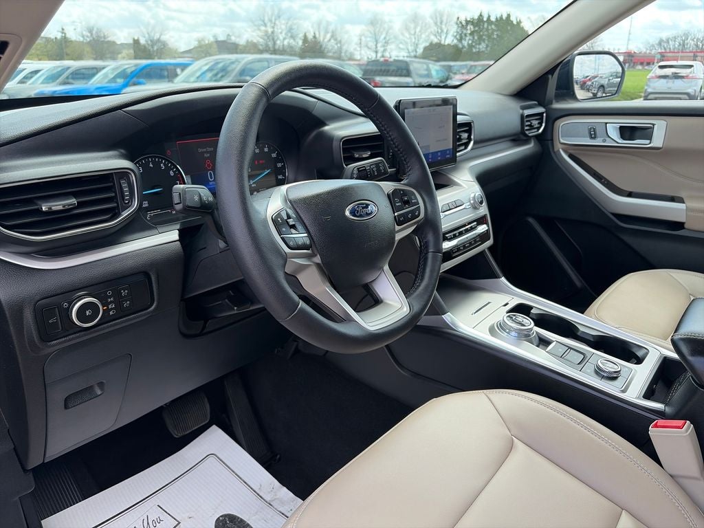 2024 Ford Explorer XLT