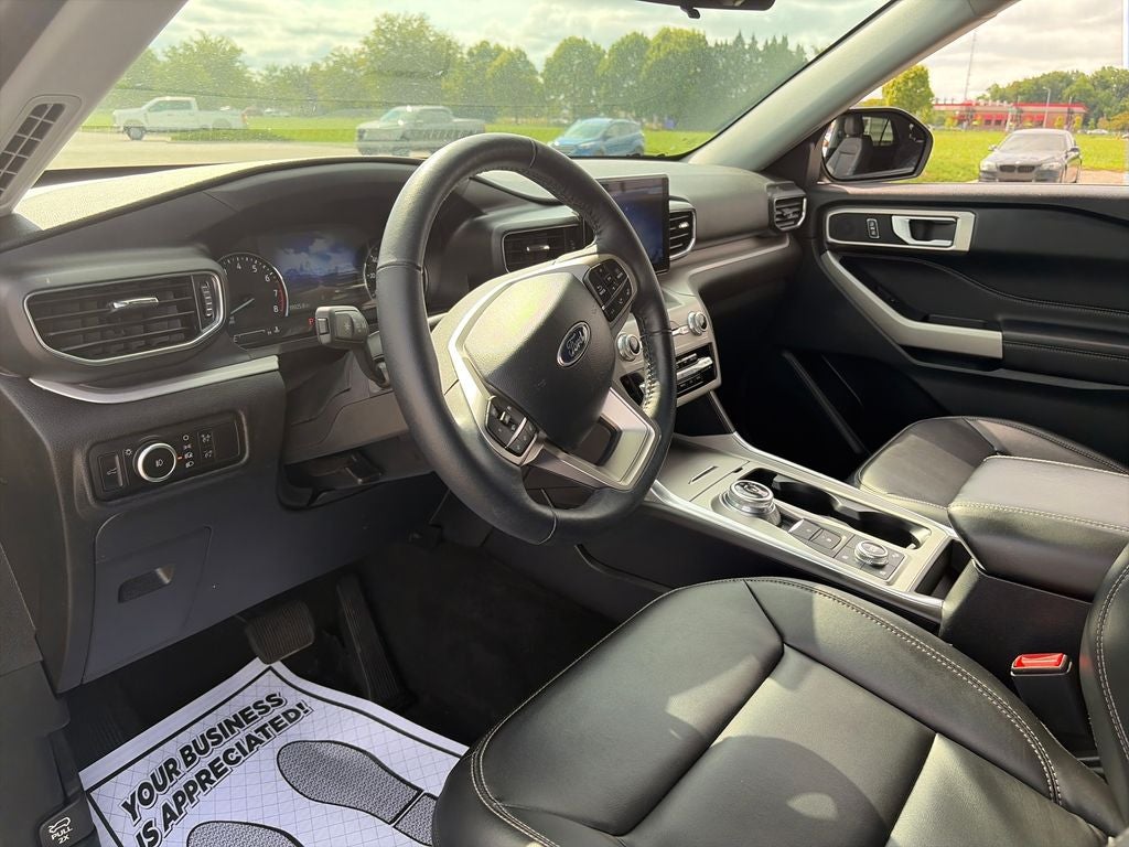 2024 Ford Explorer XLT
