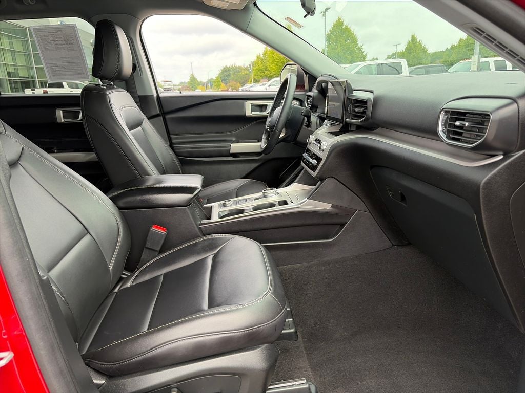 2024 Ford Explorer XLT