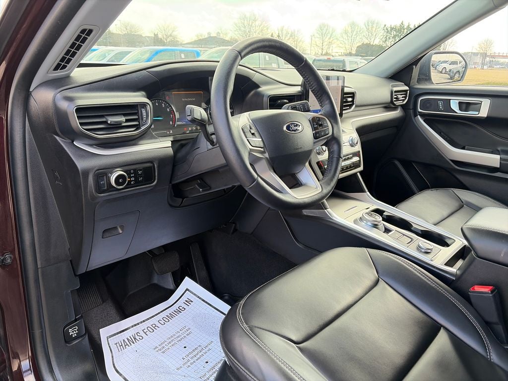 2023 Ford Explorer XLT
