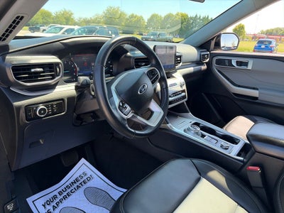 2023 Ford Explorer XLT