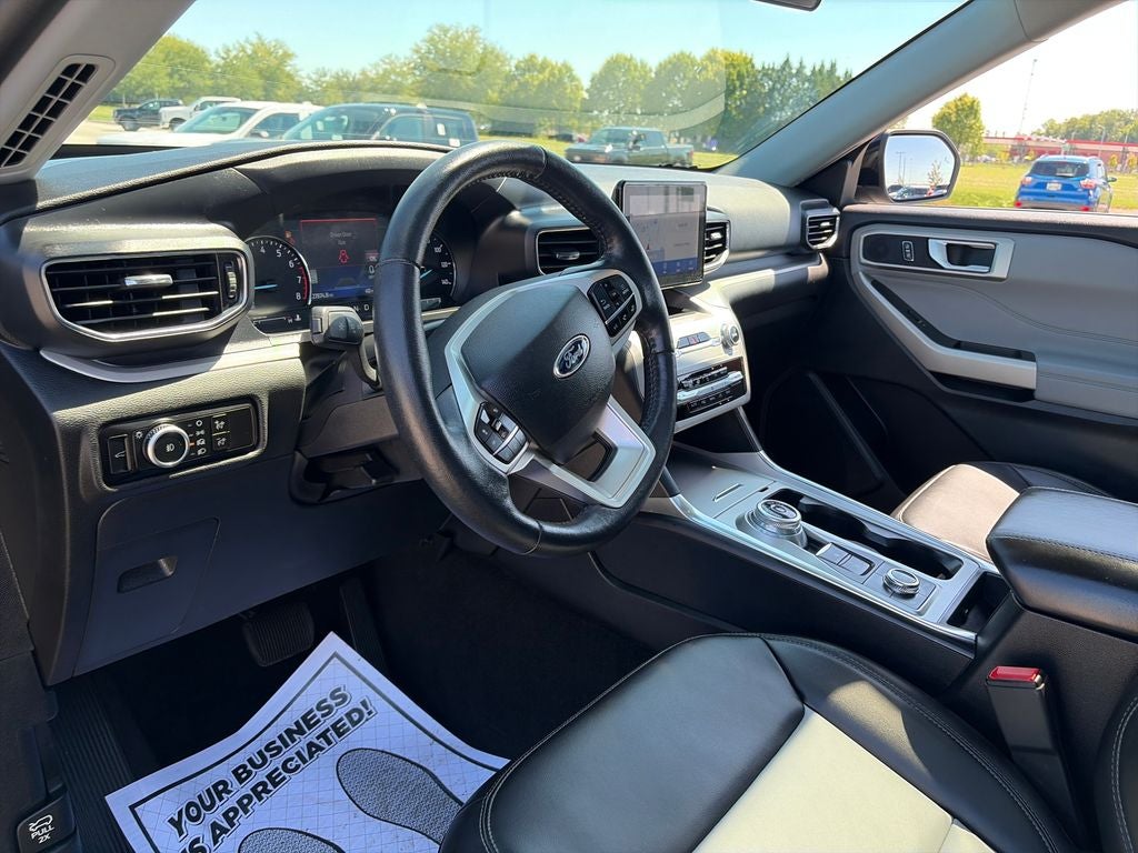 2023 Ford Explorer XLT