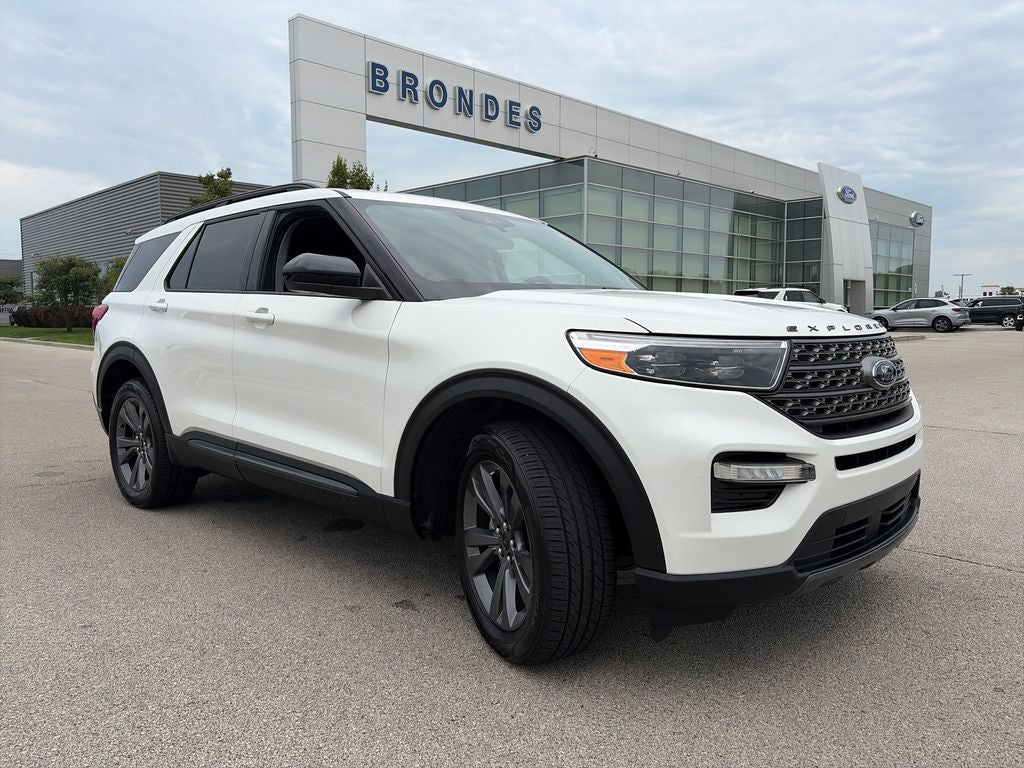 2023 Ford Explorer XLT