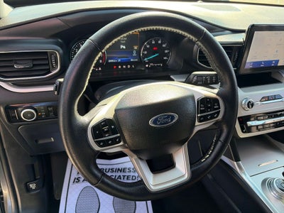 2024 Ford Explorer XLT