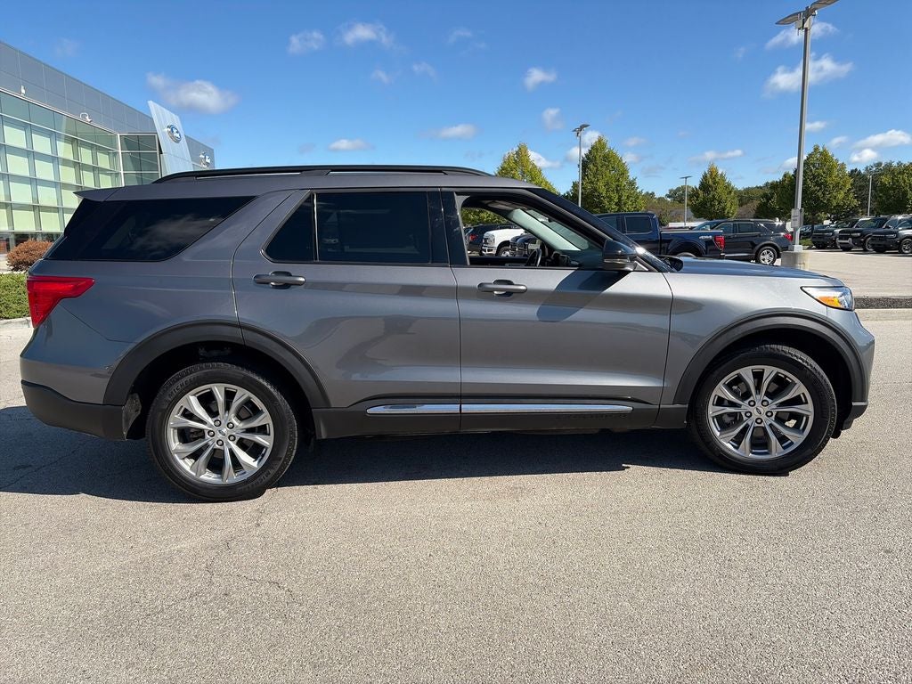 2024 Ford Explorer XLT