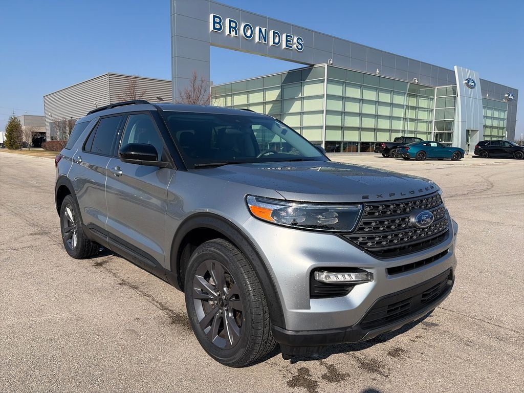 2023 Ford Explorer XLT