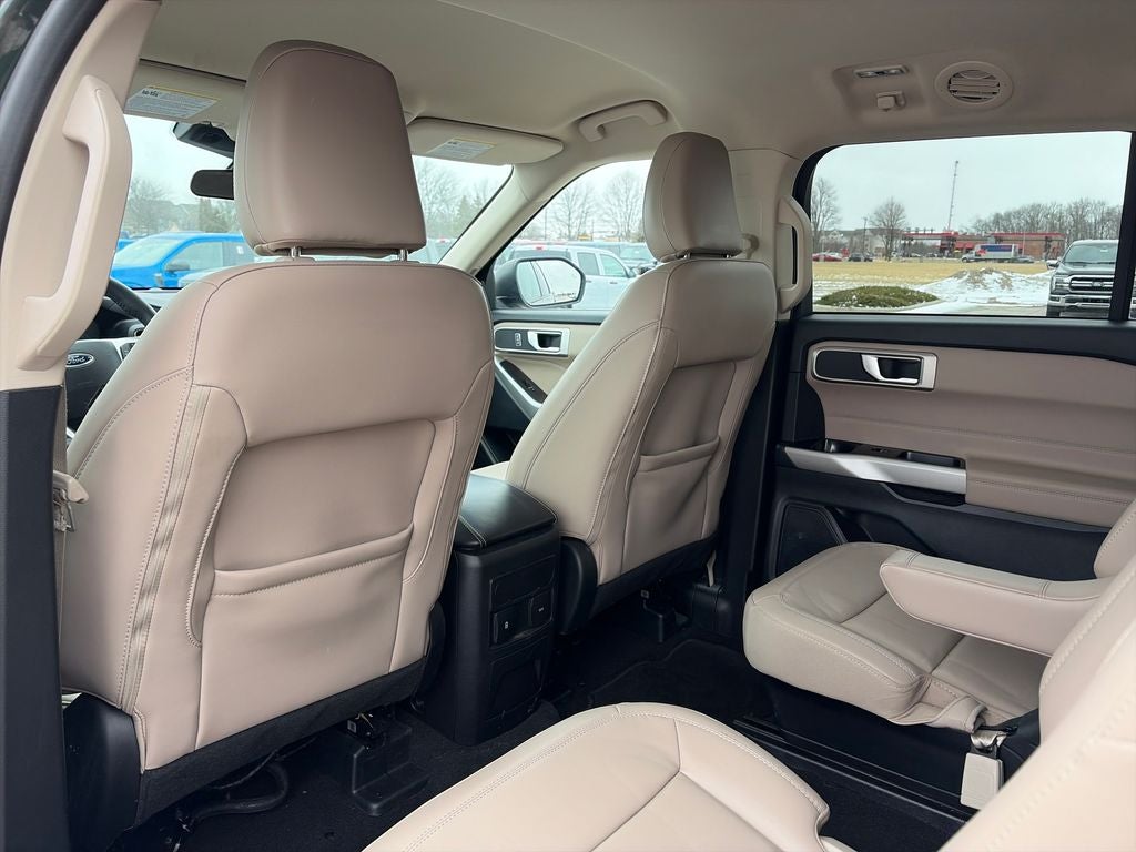 2024 Ford Explorer XLT