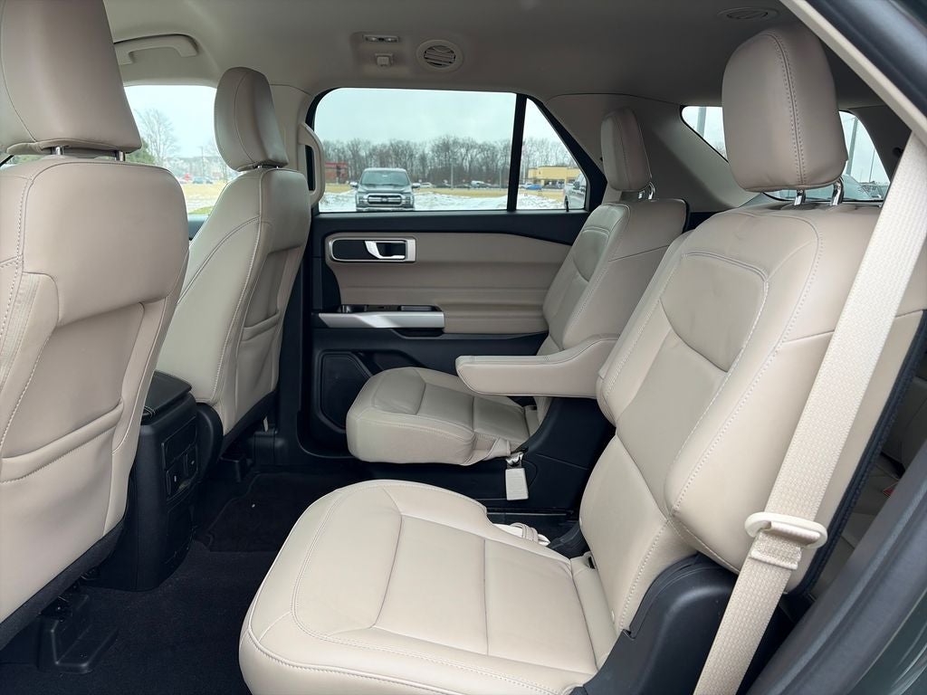 2024 Ford Explorer XLT