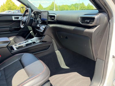 2024 Ford Explorer ST-Line