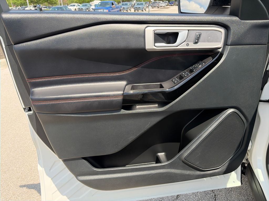 2024 Ford Explorer ST-Line