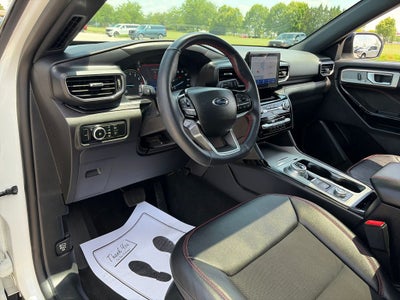 2024 Ford Explorer ST-Line