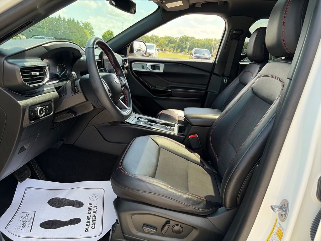 2024 Ford Explorer ST-Line