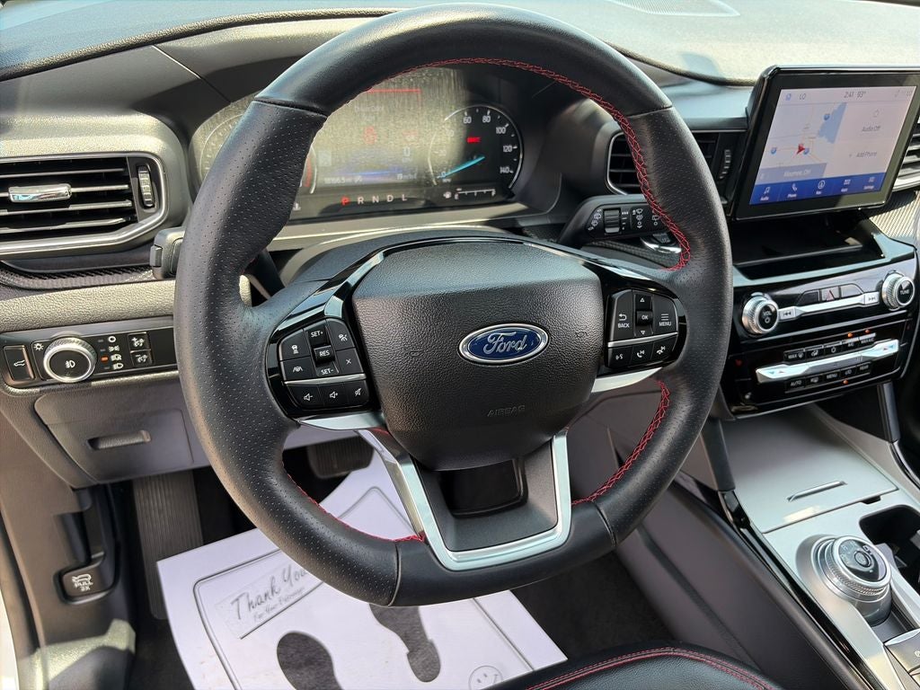 2024 Ford Explorer ST-Line