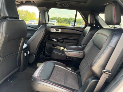 2024 Ford Explorer ST-Line