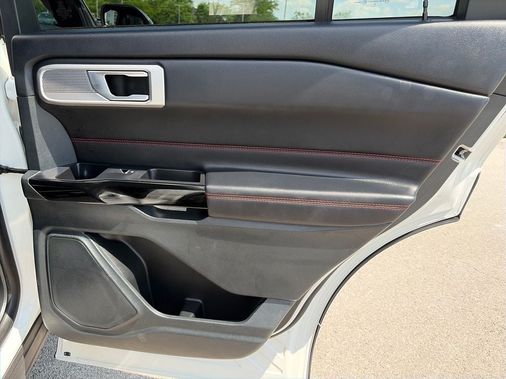 2024 Ford Explorer ST-Line