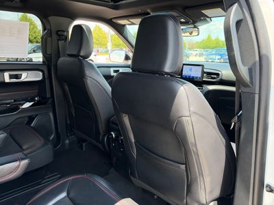 2024 Ford Explorer ST-Line