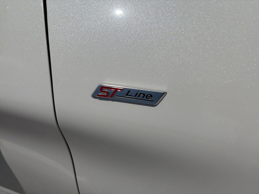 2024 Ford Explorer ST-Line