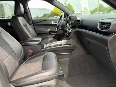 2024 Ford Explorer ST-Line