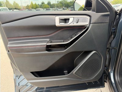 2024 Ford Explorer ST-Line