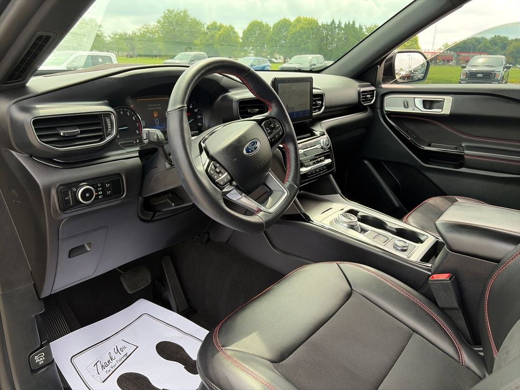 2024 Ford Explorer ST-Line