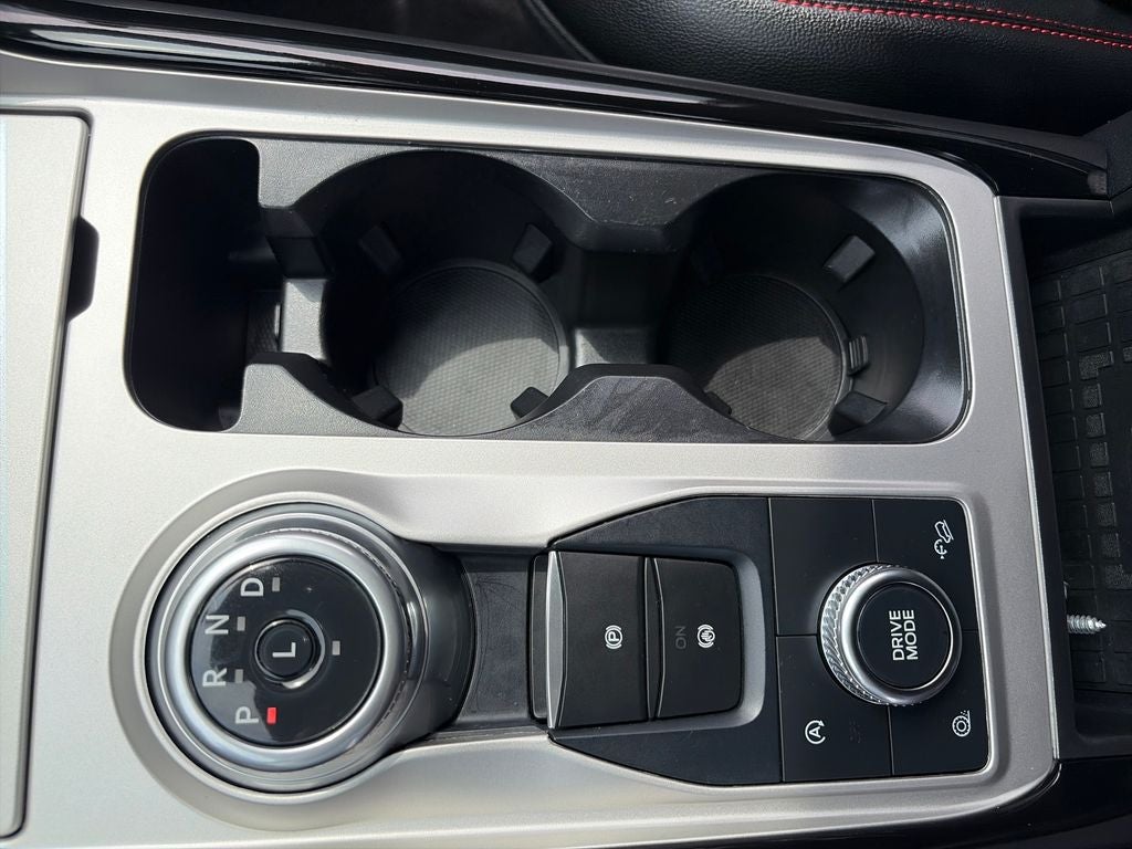 2024 Ford Explorer ST-Line