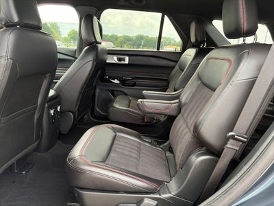 2024 Ford Explorer ST-Line