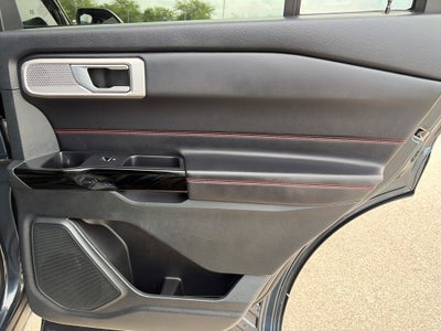2024 Ford Explorer ST-Line