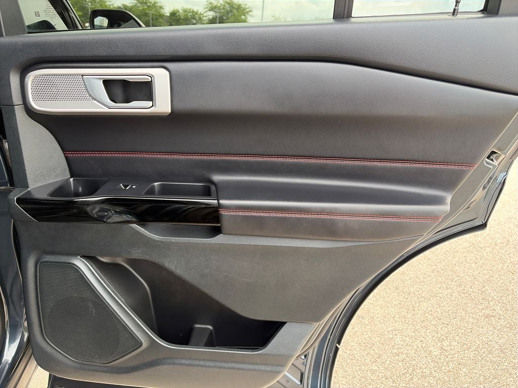 2024 Ford Explorer ST-Line
