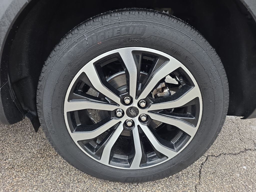 2024 Ford Explorer ST-Line