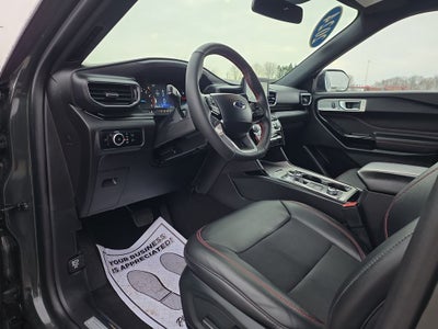 2024 Ford Explorer ST-Line