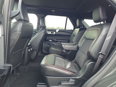 2024 Ford Explorer ST-Line