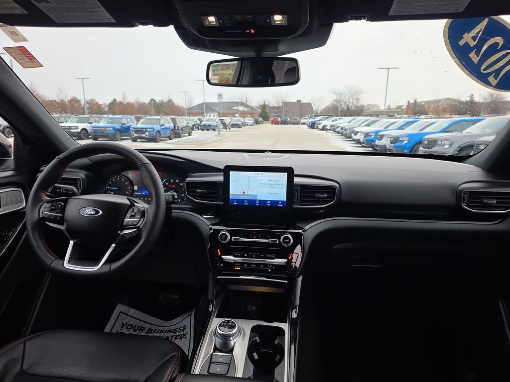 2024 Ford Explorer ST-Line