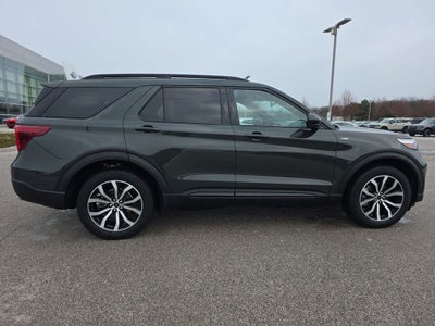 2024 Ford Explorer ST-Line