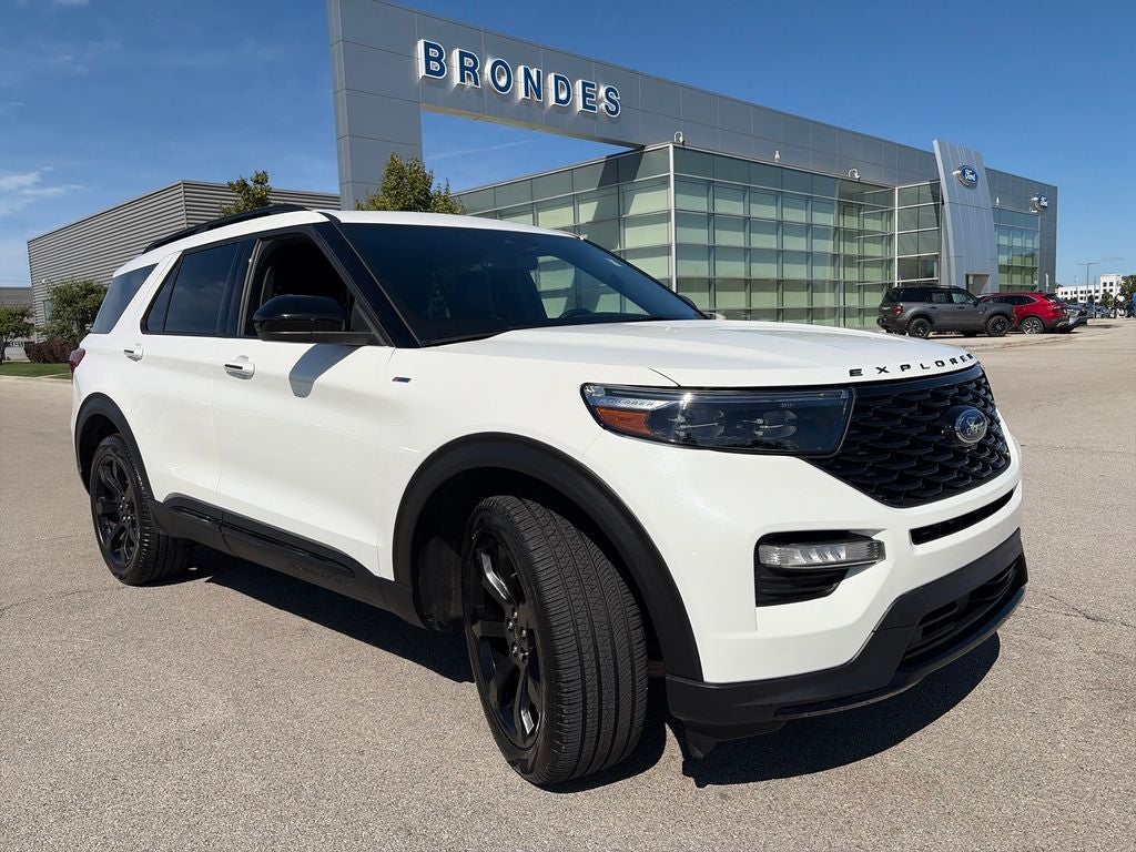 2024 Ford Explorer ST-Line