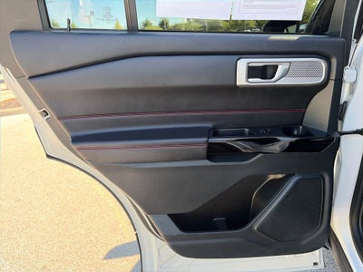 2024 Ford Explorer ST-Line