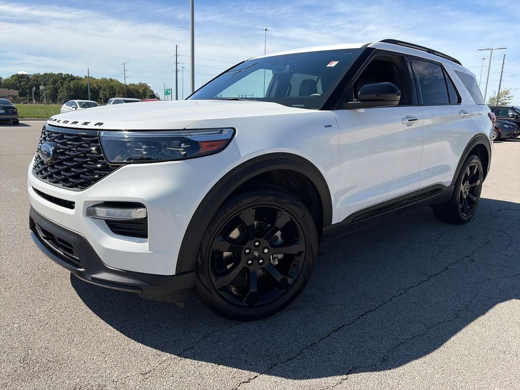 2024 Ford Explorer ST-Line