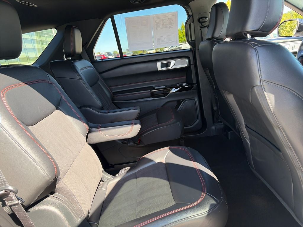 2024 Ford Explorer ST-Line