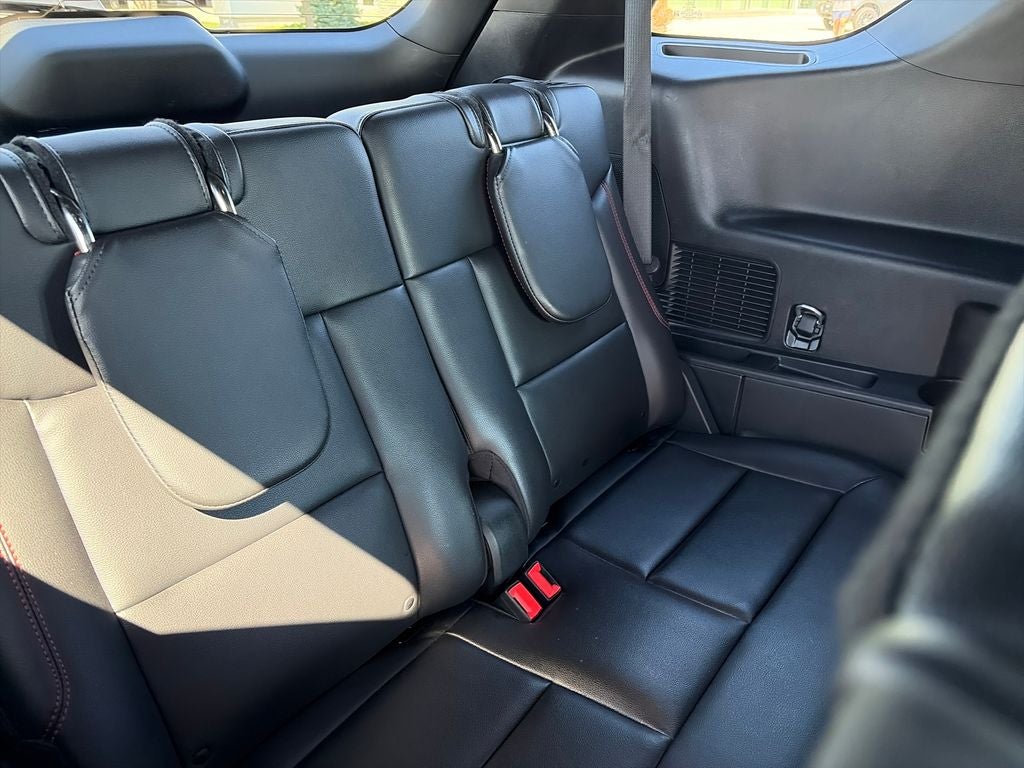 2024 Ford Explorer ST-Line