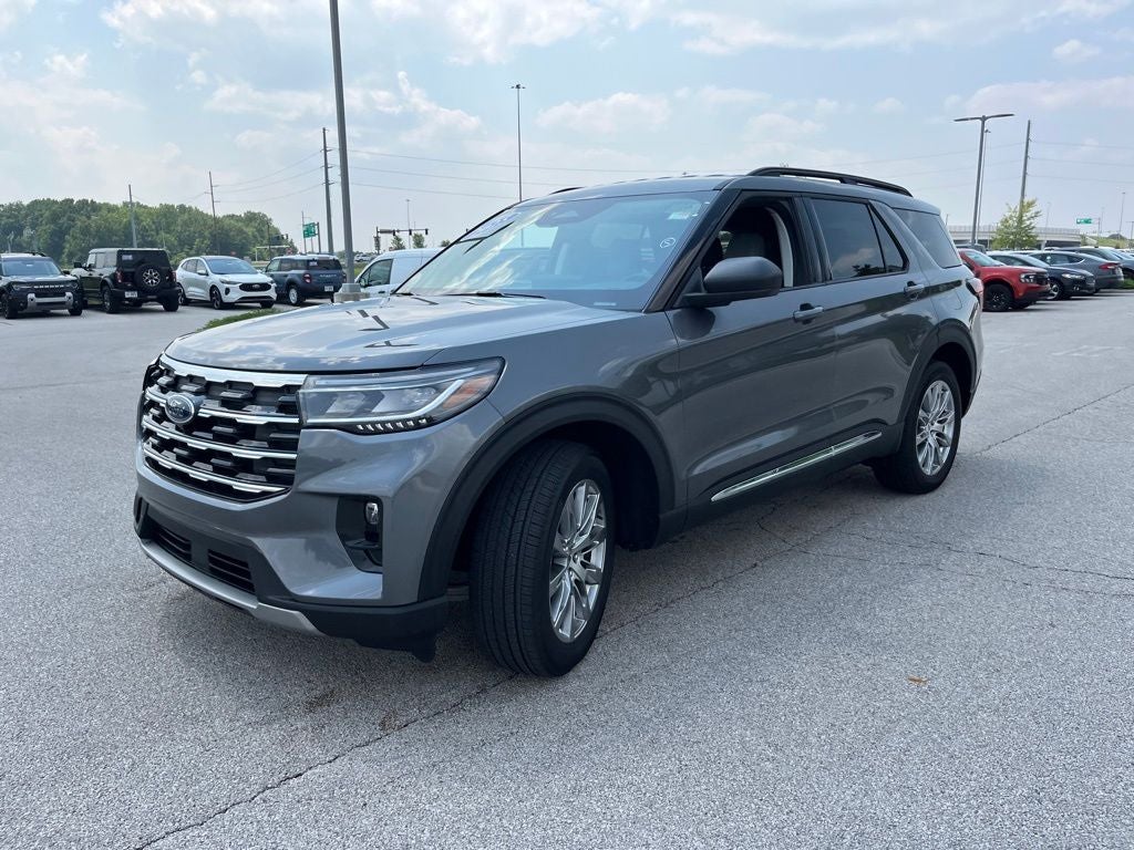 2025 Ford Explorer Active
